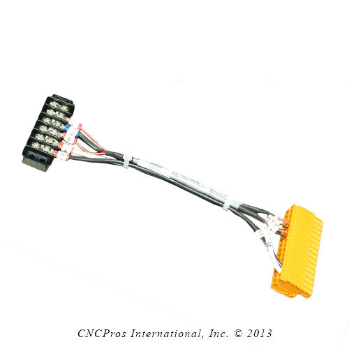 AMP-0035: ADAPTER, AMP; TRM-BLK/WAGO
